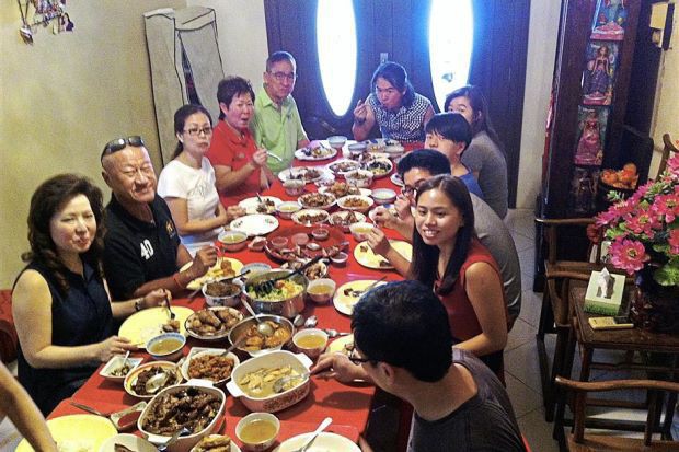 Văn hóa về nhà ăn cơm của người Trung Quốc: Cuộc sống và con người có thể đổi thay nhưng bữa cơm gia đình thì không - Ảnh 3.