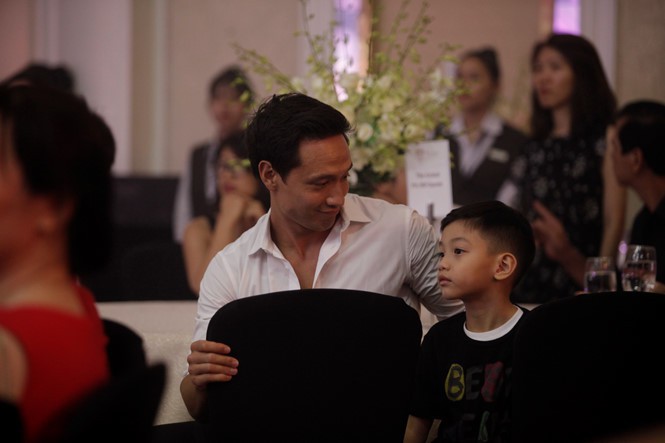 Cuộc sống của Subeo sau khi bố mẹ đ&atilde; ly h&ocirc;n v&agrave; c&oacute; người mới - Ảnh 8.