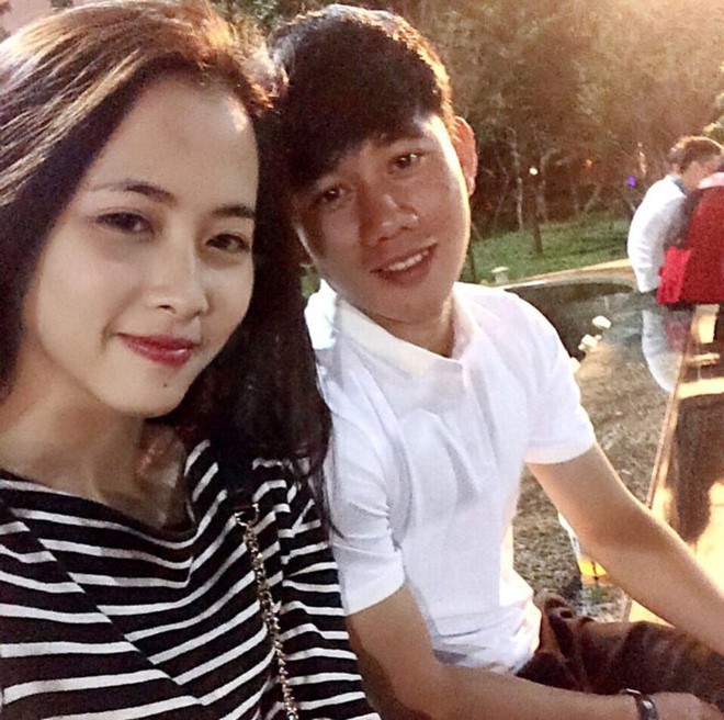 Bạn gái cầu thủ Minh Vương tiết lộ chuyện tình sét đánh ở quán trà chanh lề đường, khẳng định yêu xa là 1 kì tích - Ảnh 1.