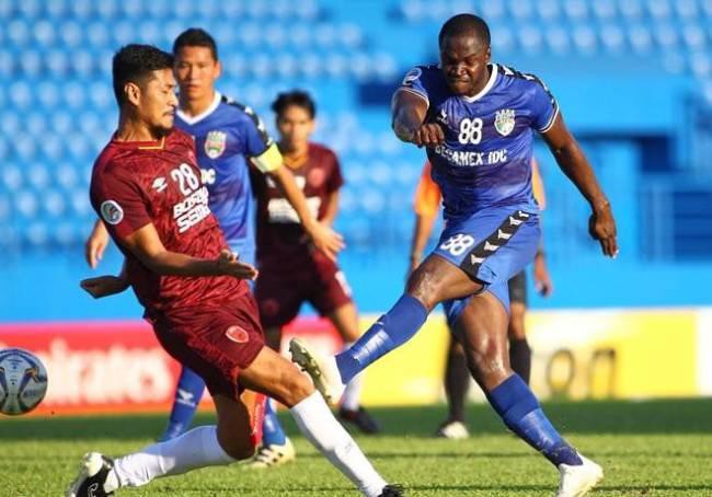 Vào chung kết AFC Cup 2019, Anh Đức và đồng đội được thưởng 300 triệu đồng - Ảnh 1.