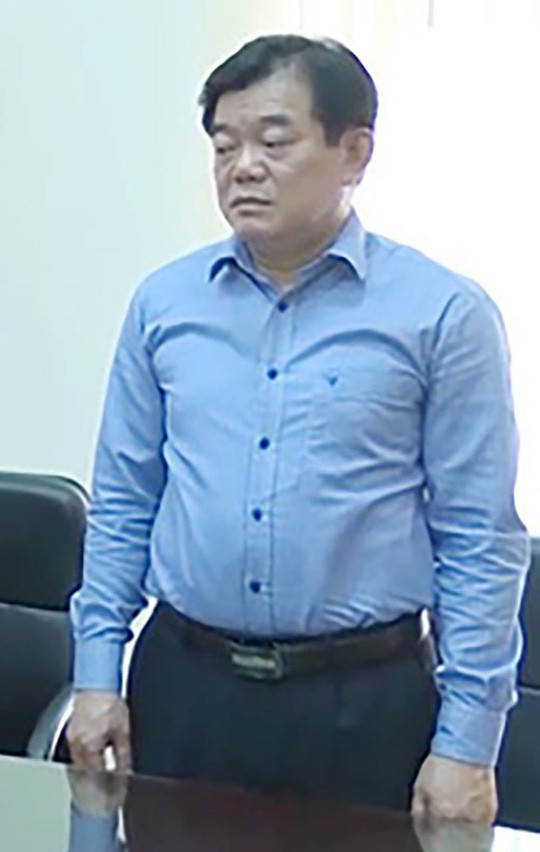 Giám đốc Sở GD-ĐT Sơn La ốm, không thể làm việc với Ủy ban kiểm tra Trung ương - Ảnh 1.