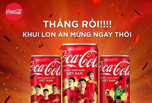 Coca-Cola hứa sửa sai sau quảng cáo phản cảm “Mở lon Việt Nam” - Ảnh 1.