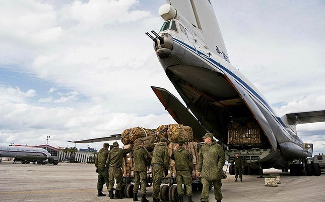 Nguyên nhân bất ngờ khiến Nga ồ ạt rút chuyên gia quân sự tại Venezuela về nước - Ảnh 1.