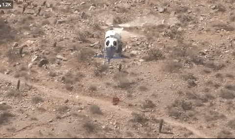 Pha cứu hộ bằng trực thăng sai trái chưa từng thấy lan truyền mạnh trên MXH  - Ảnh 4.
