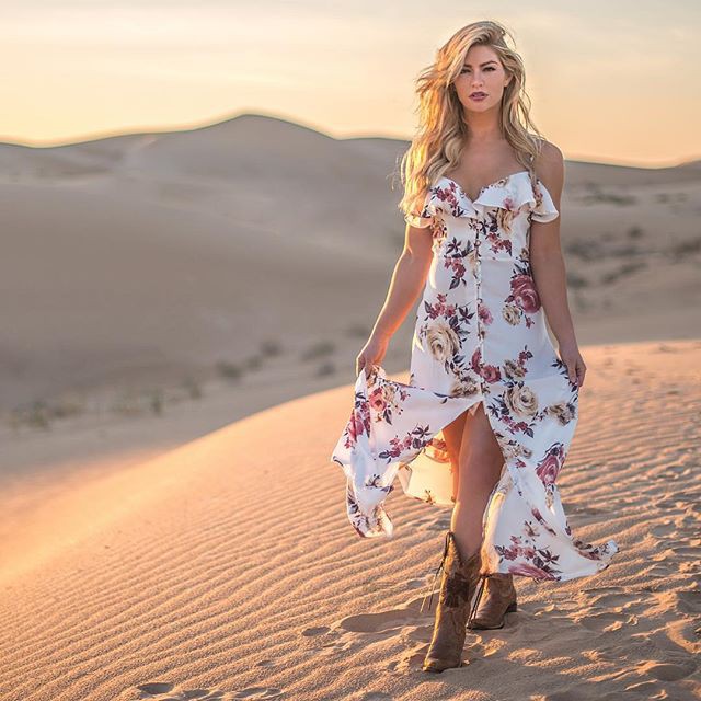 Nữ lính thủy đánh bộ gợi cảm nhất Thế giới tung loạt ảnh nóng ủng hộ ông Trump - Ảnh 9.