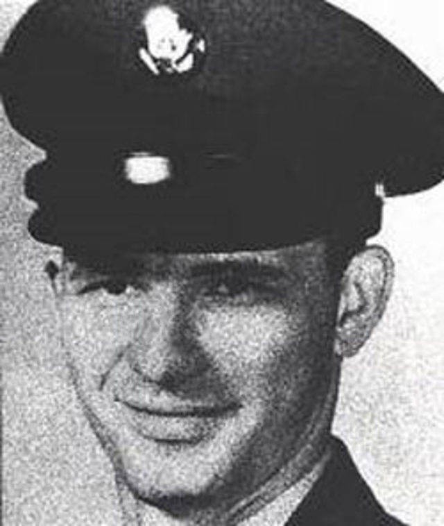 Candyman: Kẻ giết người sát hại hàng chục nam thanh niên và bức ảnh chụp nạn nhân thứ 29 gây ám ảnh mỗi khi nhìn lại - Ảnh 2. Candyman: Kẻ giết người sát hại hàng chục nam thanh niên và bức ảnh chụp nạn nhân thứ 29 gây ám ảnh mỗi khi nhìn lại - Ảnh 2.