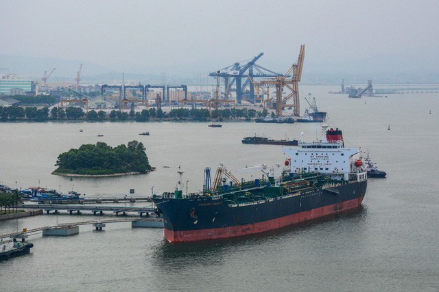 Nomura: Việt Nam hưởng lợi nhiều nhất từ chiến tranh thương mại Mỹ - Trung - Ảnh 1. Nomura: Việt Nam hưởng lợi nhiều nhất từ chiến tranh thương mại Mỹ - Trung - Ảnh 1.