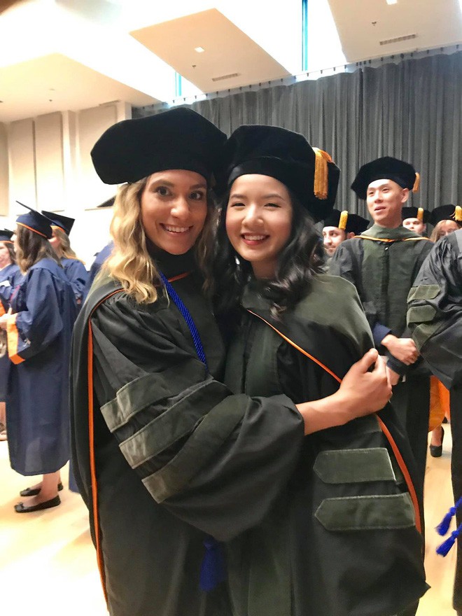Lần đầu tiên có nữ du học sinh Việt tốt nghiệp thủ khoa ngành Dược một trường Đại học lớn tại Mỹ - Ảnh 7. Lần đầu tiên có nữ du học sinh Việt tốt nghiệp thủ khoa ngành Dược một trường Đại học lớn tại Mỹ - Ảnh 7.