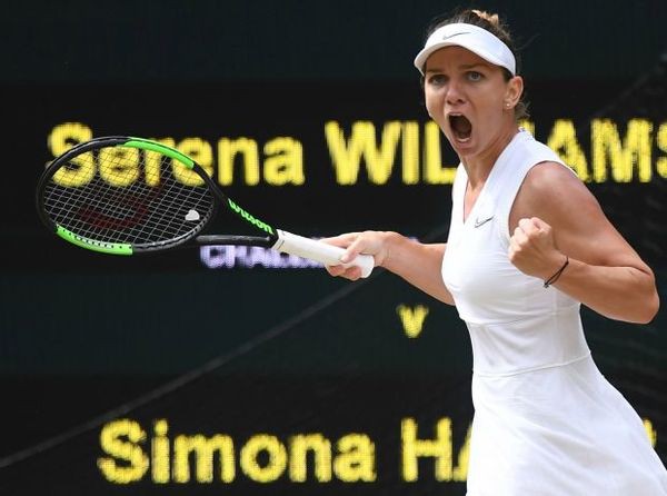 Cảm xúc của Hoa khôi phẫu thuật ngực khủng vô địch Wimbledon - Ảnh 2.