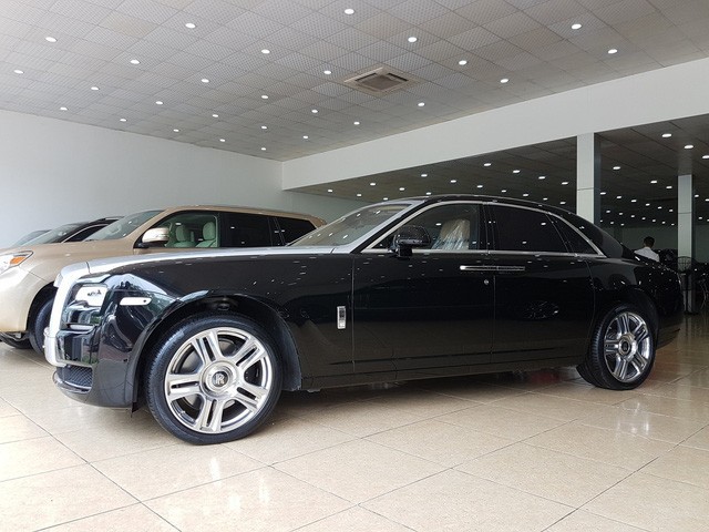 Giá xe RollsRoyce Ghost 2023 và ưu đãi mới nhất Tinxe