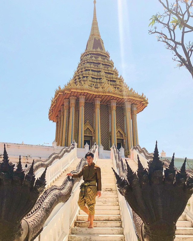 Không tin vào mắt mình ngôi đền được canh giữ bởi “cá khổng lồ” đẹp hệt cổ tích đang “gây bão” Thái Lan - Ảnh 12.