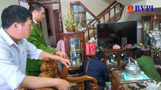 Hơn 100 cảnh sát đang bảo vệ khu vực thực nghiệm hiện trường vụ nữ sinh giao gà  ở Điện Biên - Ảnh 7.