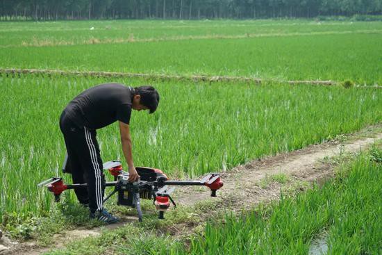 Một ngày làm việc của phi thủ: Lương cao chỉ là tin đồn, phải có khả năng chịu khổ - Ảnh 8.