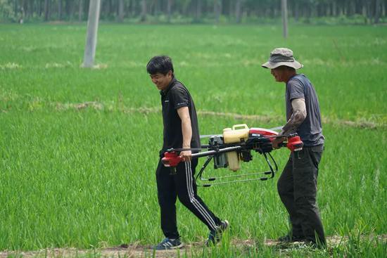 Một ngày làm việc của phi thủ: Lương cao chỉ là tin đồn, phải có khả năng chịu khổ - Ảnh 9.