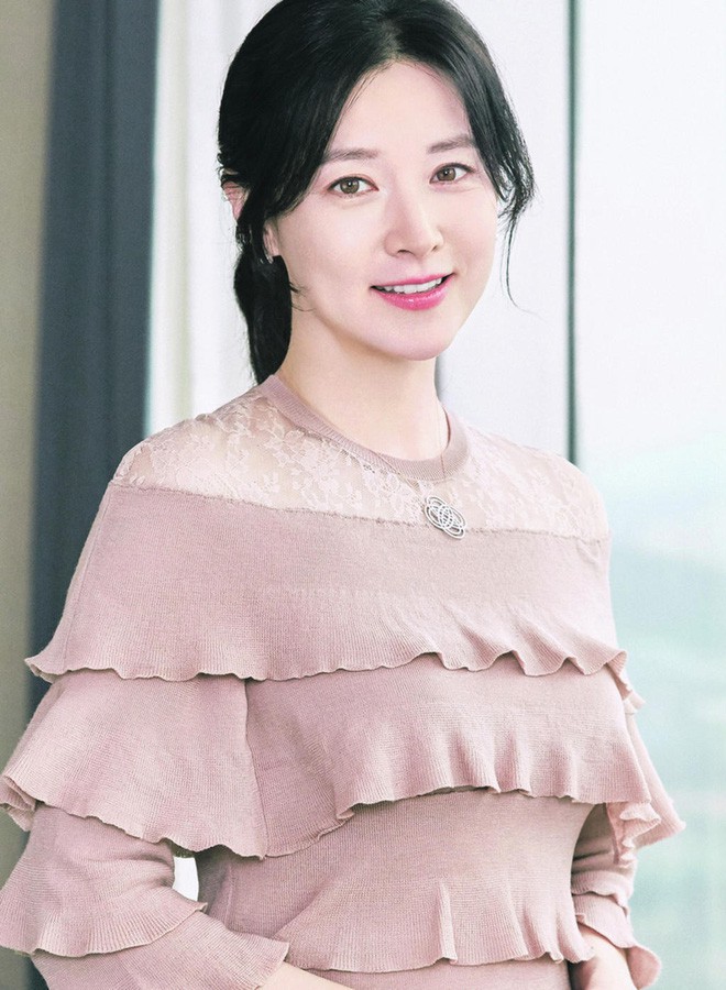 Choáng với nhà Song Hye Kyo thuê hậu ly hôn: Villa siêu xa xỉ, hàng xóm là Lee Young Ae, mỹ nam BTS và dàn sao khủng - Ảnh 6.
