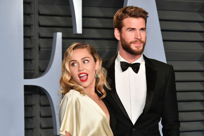 Hôn nhân của Liam Hemsworth và Miley Cyrus đáng báo động hơn bao giờ hết sau khi Miley ngựa quen đường cũ? - Ảnh 2.