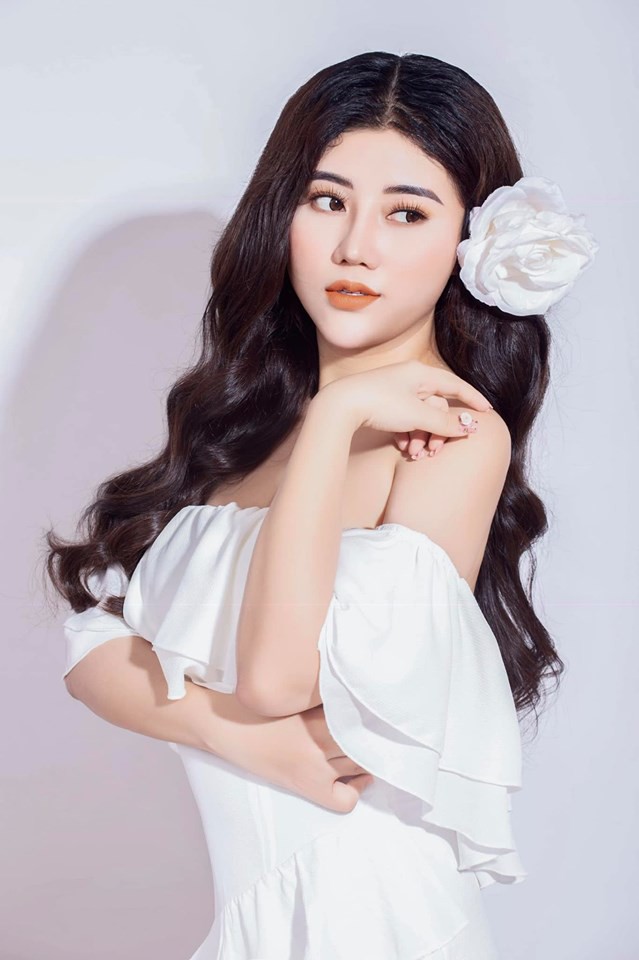Dàn thí sinh nóng bỏng ghi danh Hoa hậu Hoàn vũ Việt Nam 2019, mỹ nhân nào sẽ tiếp bước HHen Niê trên trường quốc tế? - Ảnh 15.