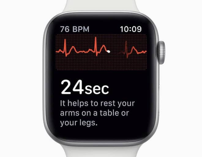 Người đàn ông 48 tuổi phẫu thoát chết nhờ đi phẫu thuật tim theo lời Apple Watch - Ảnh 1.