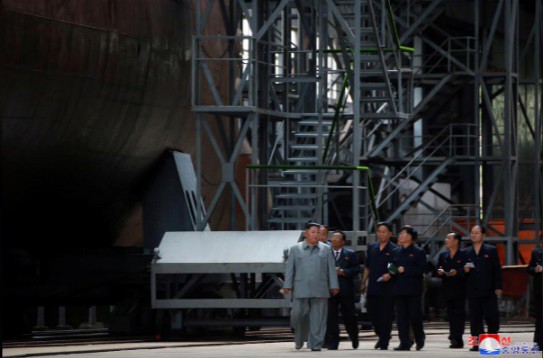 IRBM và SLBM: Hai nắm đấm thép hạt nhân của Triều Tiên khiến Mỹ sốt vó chuẩn bị đàm phán? - Ảnh 2.