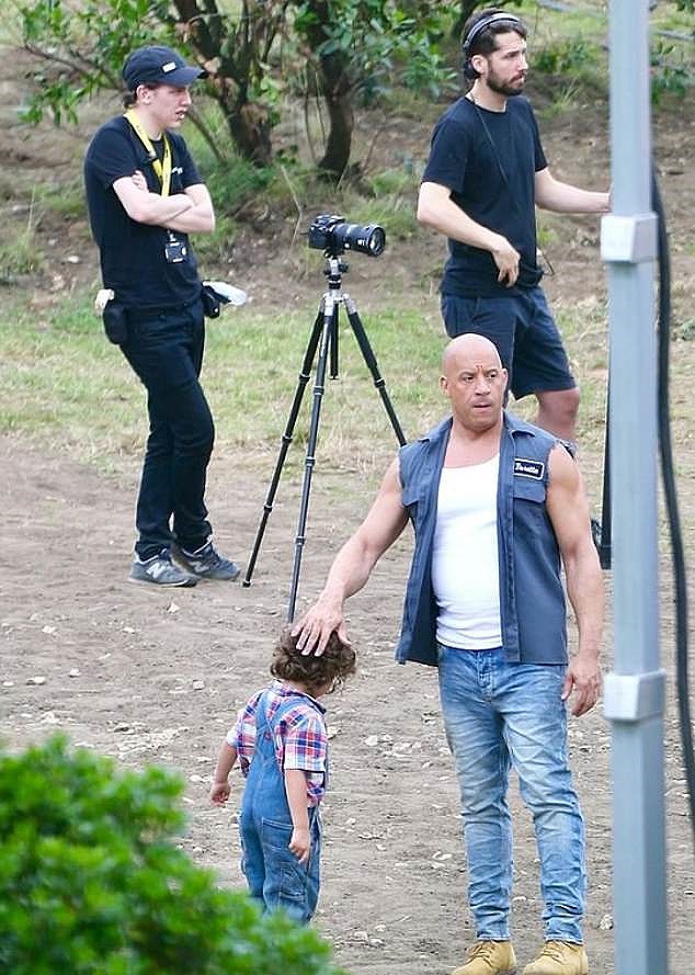 Vin Diesel khóc, sốc nặng khi diễn viên đóng thế bị rơi từ độ cao 9m - Ảnh 3.
