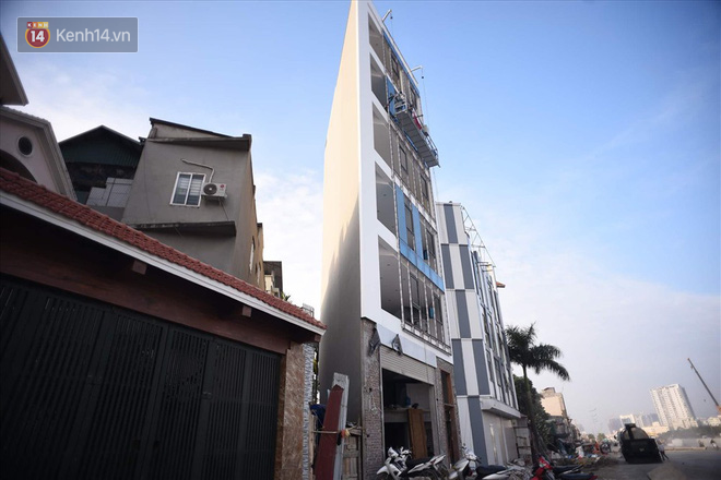 Chùm ảnh: Cận cảnh những căn nhà hình dáng siêu dị ở Hà Nội - Ảnh 8.