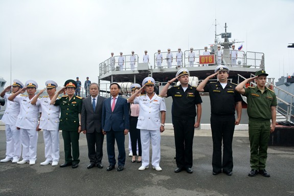 Tàu 016-Quang Trung thăm xã giao Liên bang Nga - Ảnh 4.