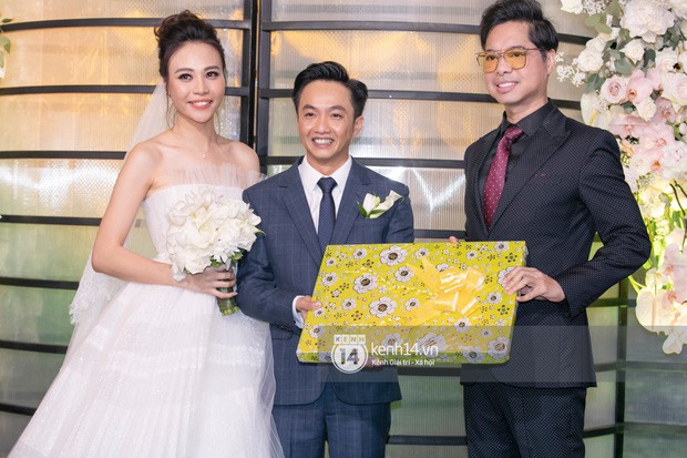 Dàn sao Việt đổ bộ đám cưới Đàm Thu Trang và Cường Đô La - Ảnh 8.