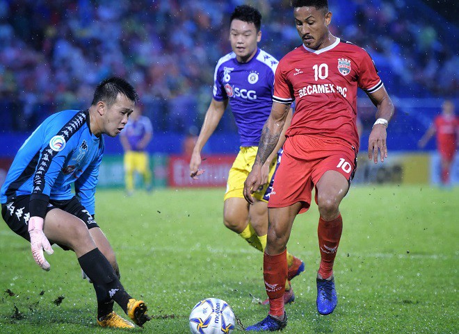 Thắng Bình Dương nhưng HLV Hà Nội vẫn lo lắng cho trận chung kết lượt về AFC Cup - Ảnh 1.