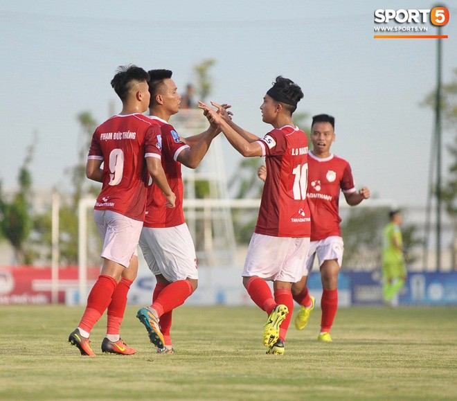 Tiền vệ Việt kiều Martin Lo “nổ súng” ngay trước ngày lên tuyển - Ảnh 4. Tiền vệ Việt kiều Martin Lo “nổ súng” ngay trước ngày lên tuyển - Ảnh 4.