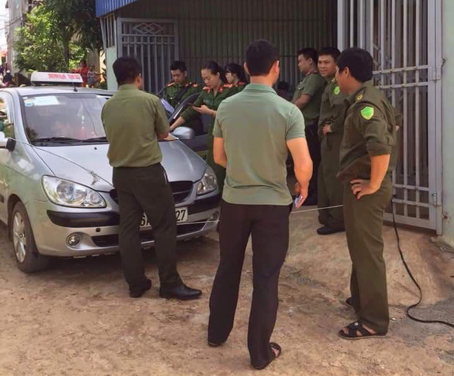 [NÓNG] Nghi án ghen tuông, thanh niên chém rồi đổ xăng thiêu cả nhà người tình - Ảnh 1.