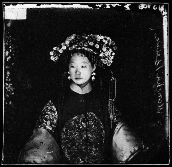 Ảnh hiếm về phụ nữ Trung Quốc nửa cuối thế kỷ 19 - Ảnh 15.