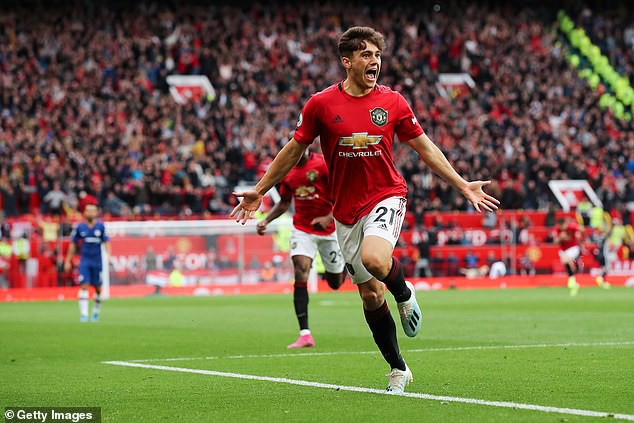 Daniel James: Từ cầu thủ suýt đá hạng ba đến bàn thắng vỡ oà ở Old Trafford - Ảnh 1.