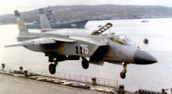 Mặc chê bai, F-35 Mỹ vẫn dẫn đầu: Đứng trên vai người khổng lồ Nga nhờ sao chép Yak-141? - Ảnh 2.