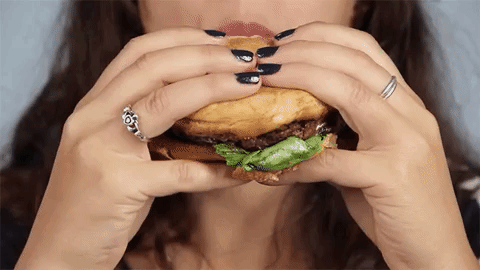 Thay đổi duy nhất 1 động tác thôi, bạn đã trở thành người ăn burger thanh lịch và sành điệu - Ảnh 4.