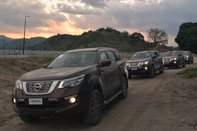 Xả hàng, Nissan Terra liên lục giảm giá cả trăm triệu đồng, chạy đua theo Toyota Fortuner - Ảnh 1.