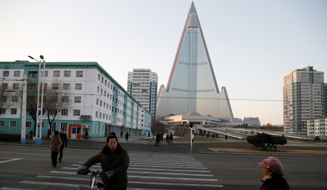 Lạ lùng khách sạn cao nhất Triều Tiên 30 năm hoang lạnh không người - Ảnh 3.
