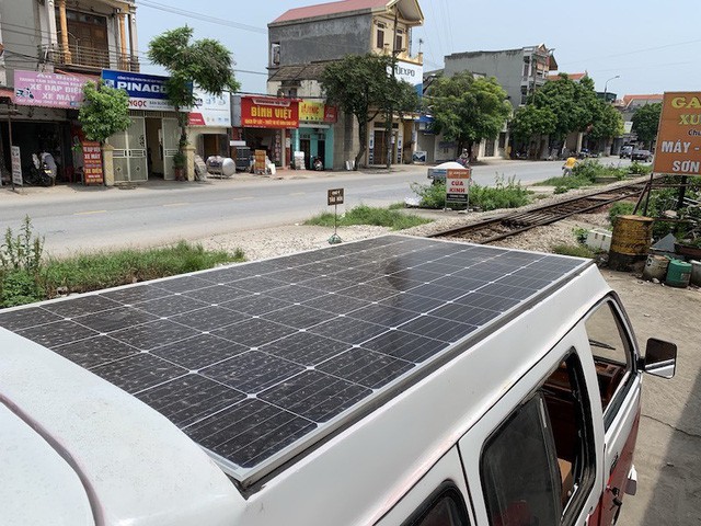 Nam Định: Nam sinh chế tạo thành công xe ô tô năng lượng mặt trời - Ảnh 1.