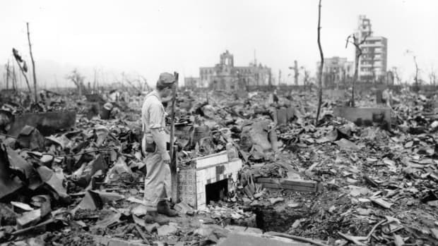 74 năm sau thảm họa bom nguyên tử: Thành phố Hiroshima và Nagasaki hồi sinh mạnh mẽ, người sống sót nhưng tâm tư mãi nằm lại ở quá khứ - Ảnh 6.