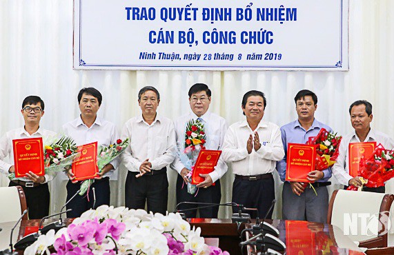 Bổ nhiệm nhân sự 5 tỉnh thành - Ảnh 8.