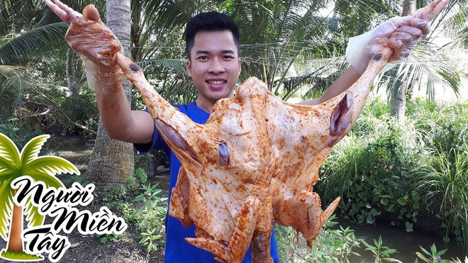 5 kênh du lịch - ẩm thực hot nhất miền Tây: Khoai Lang Thang sắp đạt nút vàng, một YouTuber trẻ tuổi khác đã làm được điều đó từ lâu - Ảnh 64.
