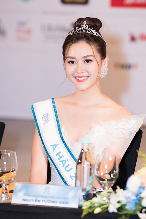 Em út Về nhà đi con Bảo Hân nói gì về tình bạn với Á hậu 2 Miss World Vietnam? - Ảnh 4.