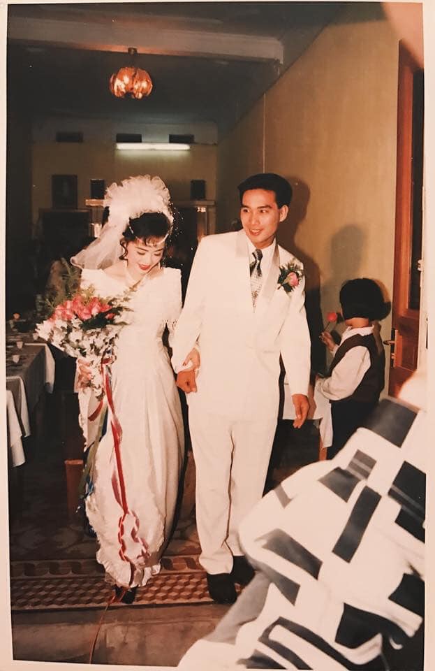 Đám cưới đại gia ở Hải Phòng năm 1994: Xa hoa, hoành tráng và màn rước dâu rầm rộ trên phố - Ảnh 6.