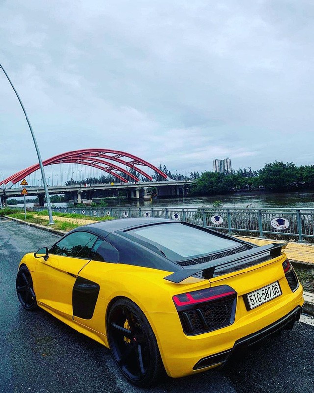 Audi R8 V10 Plus từng của Cường Đô-la thay áo ngay sau khi về tay chủ mới - Ảnh 8.