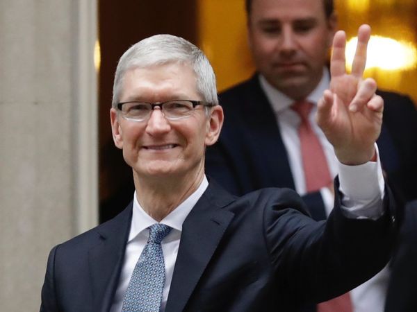 Thuyền trưởng Apple Tim Cook: Là triệu phú USD nhưng vẫn mua đồ lót giảm giá - Ảnh 10.