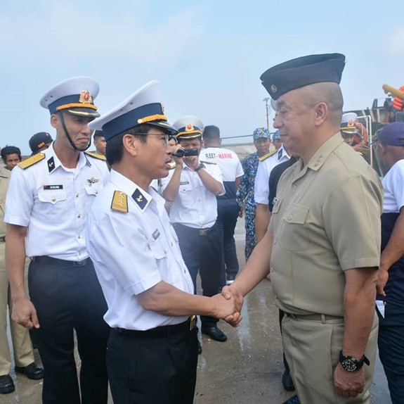 Hải quân Việt Nam và Philippines giao lưu tại đảo Song Tử Tây - Ảnh 2.