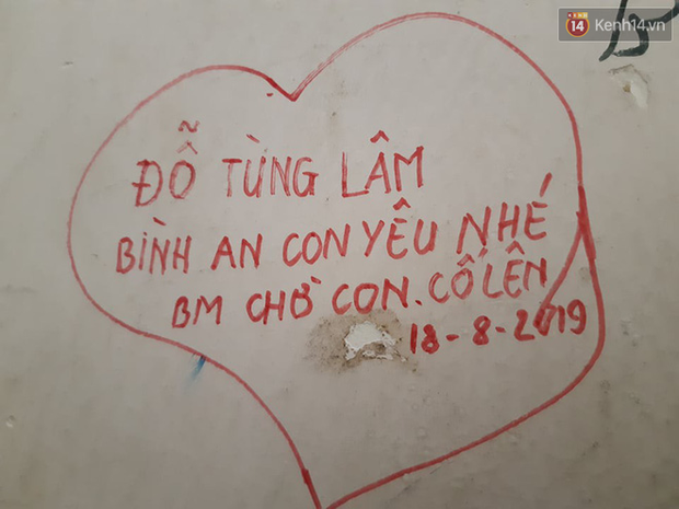 Xúc động những dòng thư trên bức tường loang lổ ngoài phòng mổ của viện E: “4 lần mẹ phải ở đây chờ con rồi, con ơi... - Ảnh 17.