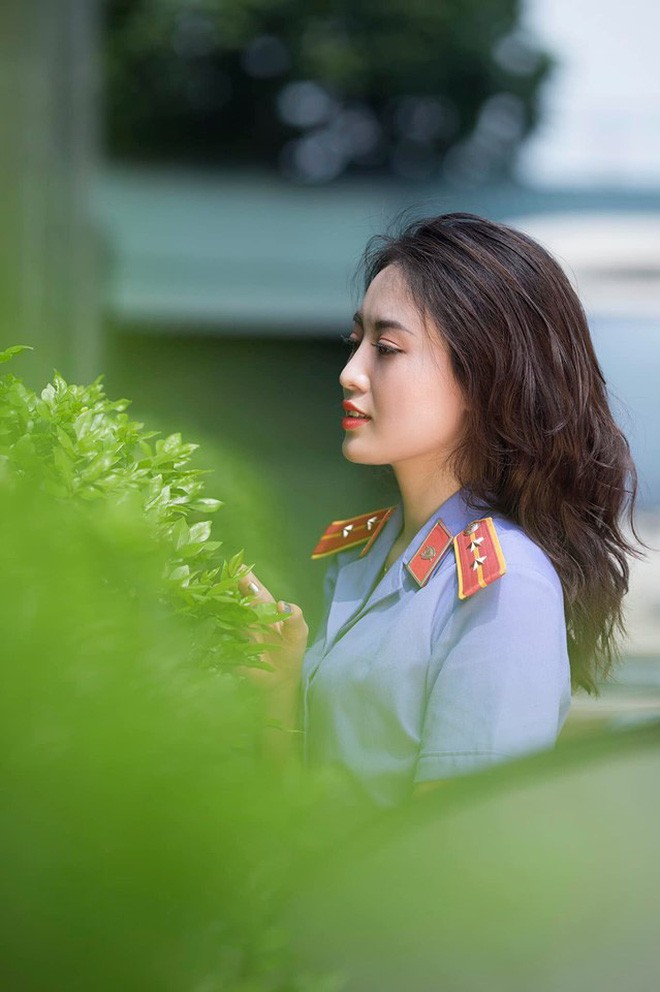 Cựu sinh viên ĐH Kiểm sát Hà Nội xinh chẳng kém gì hotgirl với nụ cười tỏa nắng nhìn là yêu - Ảnh 3.