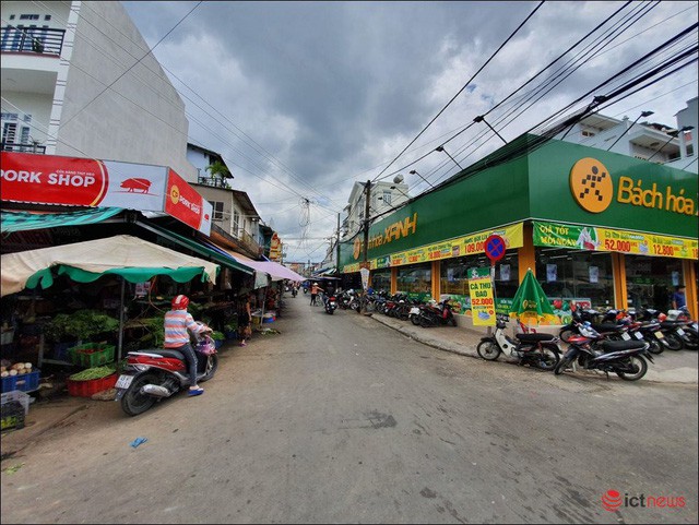 Chợ truyền thống bị ông lớn bán lẻ “bao vây” - Ảnh 3.