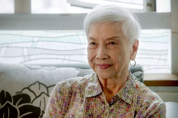 “Bà ngoại gân nhất Hong Kong: 96 tuổi trở thành người mẫu nổi tiếng được nhiều thương hiệu săn đón và cách sống “hãy là chính mình” đáng học hỏi - Ảnh 9.