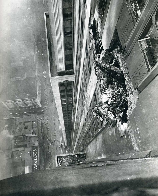 Bị thương nặng khi máy bay lao vào tòa nhà rồi rơi tự do trong thang máy từ tầng 79 cùng 1 ngày, người phụ nữ vẫn sống sót thần kỳ - Ảnh 3.